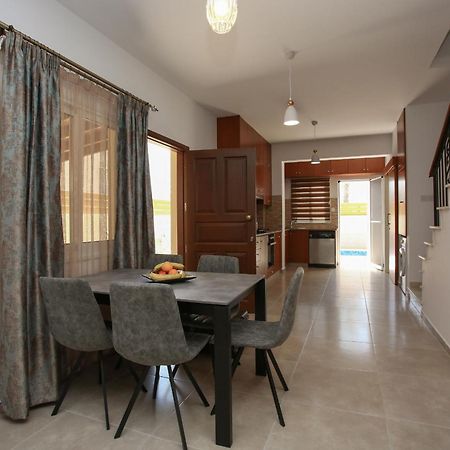 Villa Star House Paphos Esterno foto