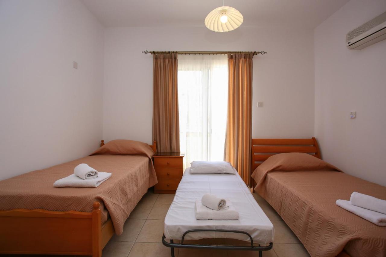 Villa Star House Paphos Esterno foto