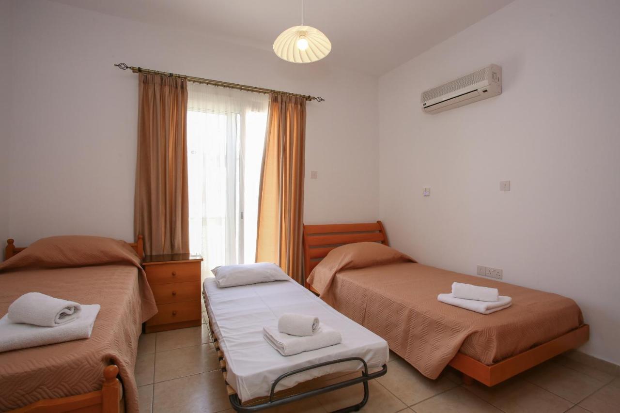 Villa Star House Paphos Esterno foto