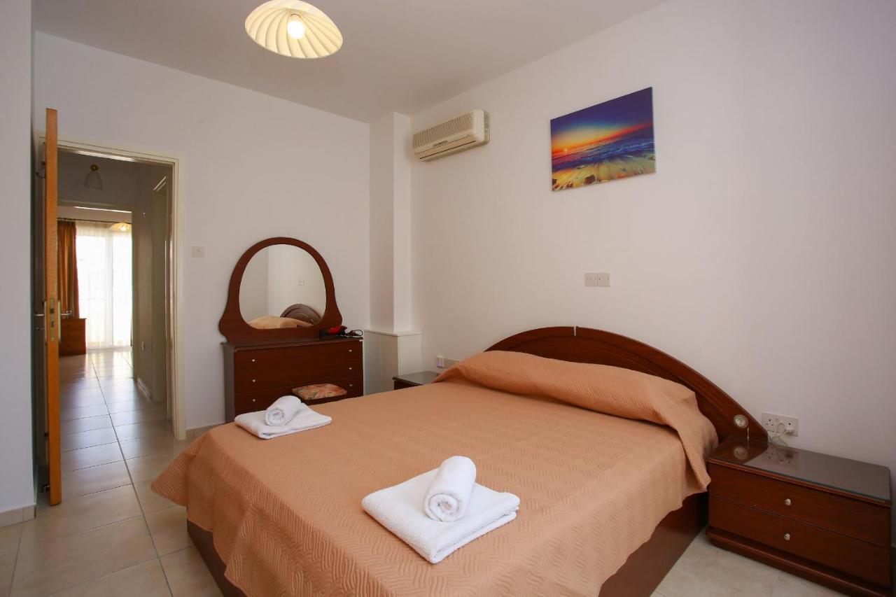 Villa Star House Paphos Esterno foto